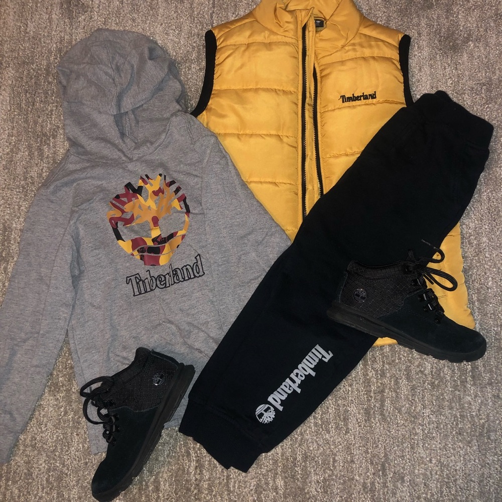 Boys size 5 Timberland 3pc outfit with size 11 boots